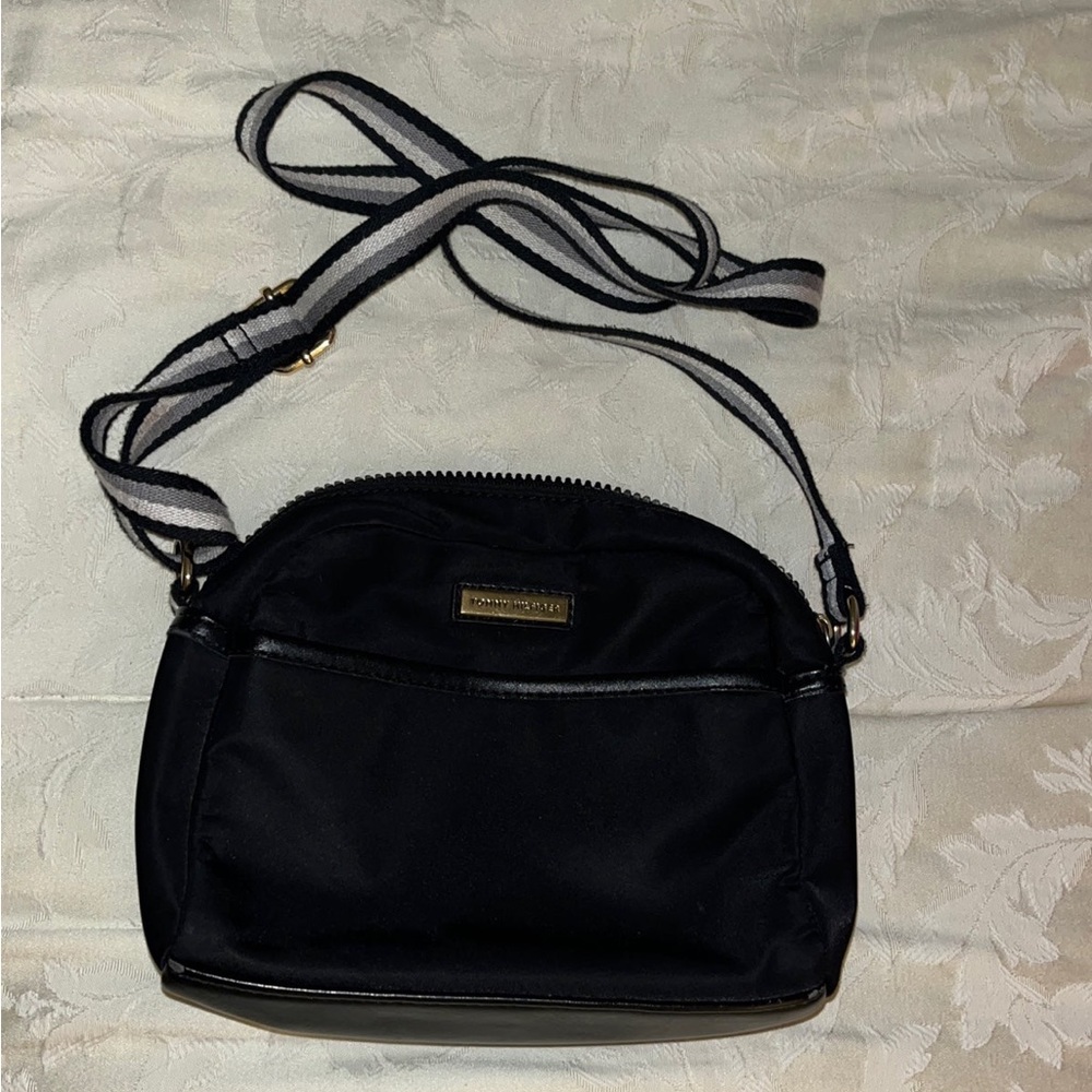 Tommy Hilfiger bag